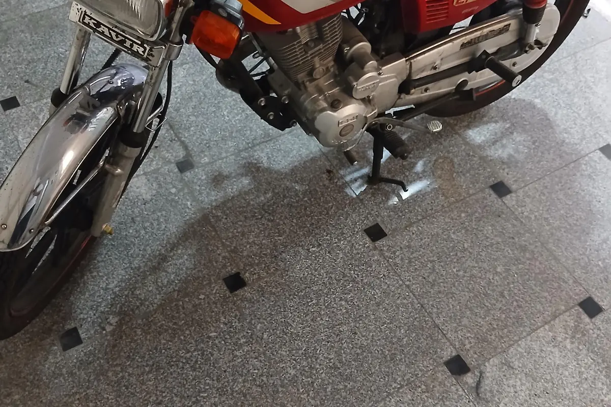 زمرد کویر،  200CDI