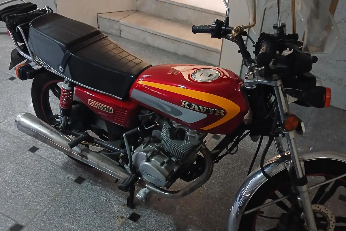 زمرد کویر،  200CDI
