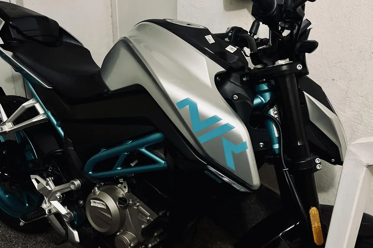 جهان رو،  CF 250