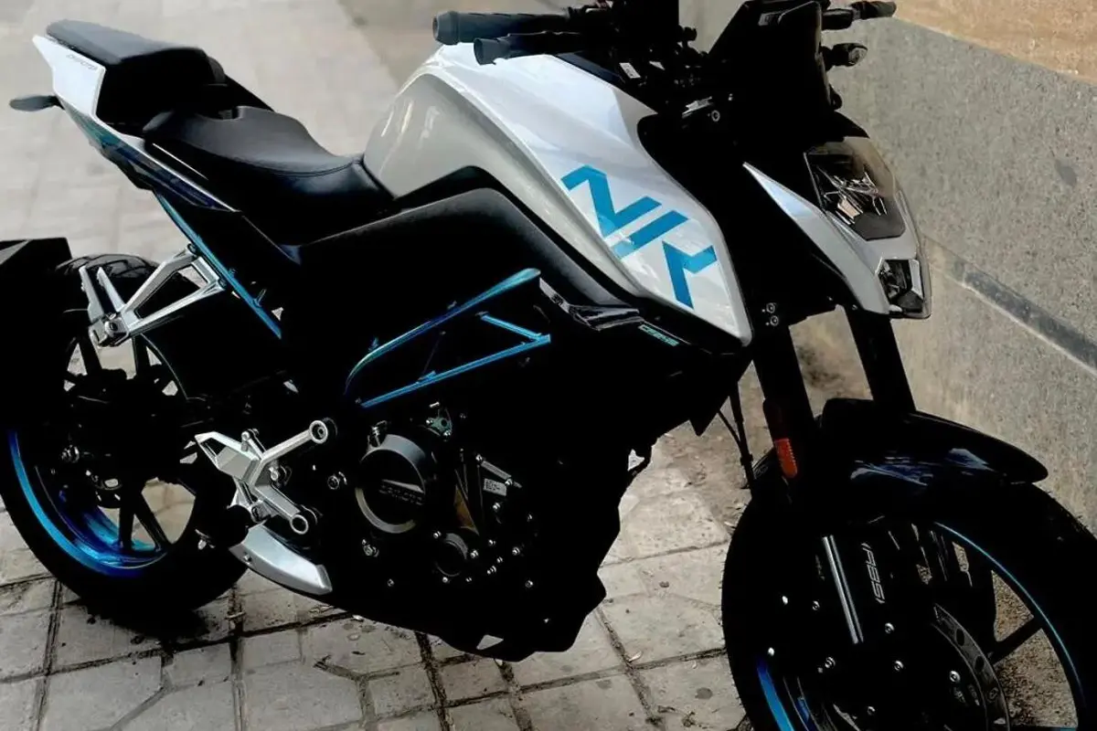 جهان رو،  CF 250