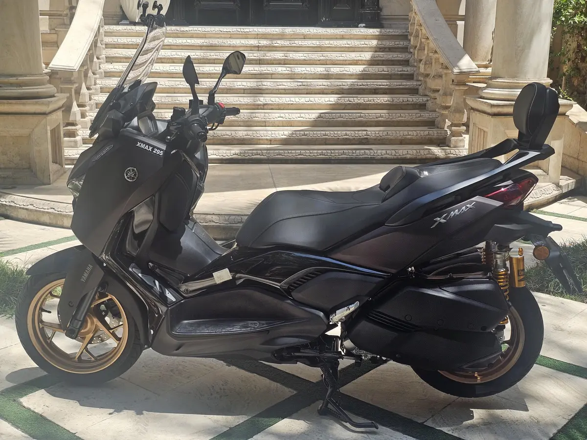یاماها،  XMAX 300