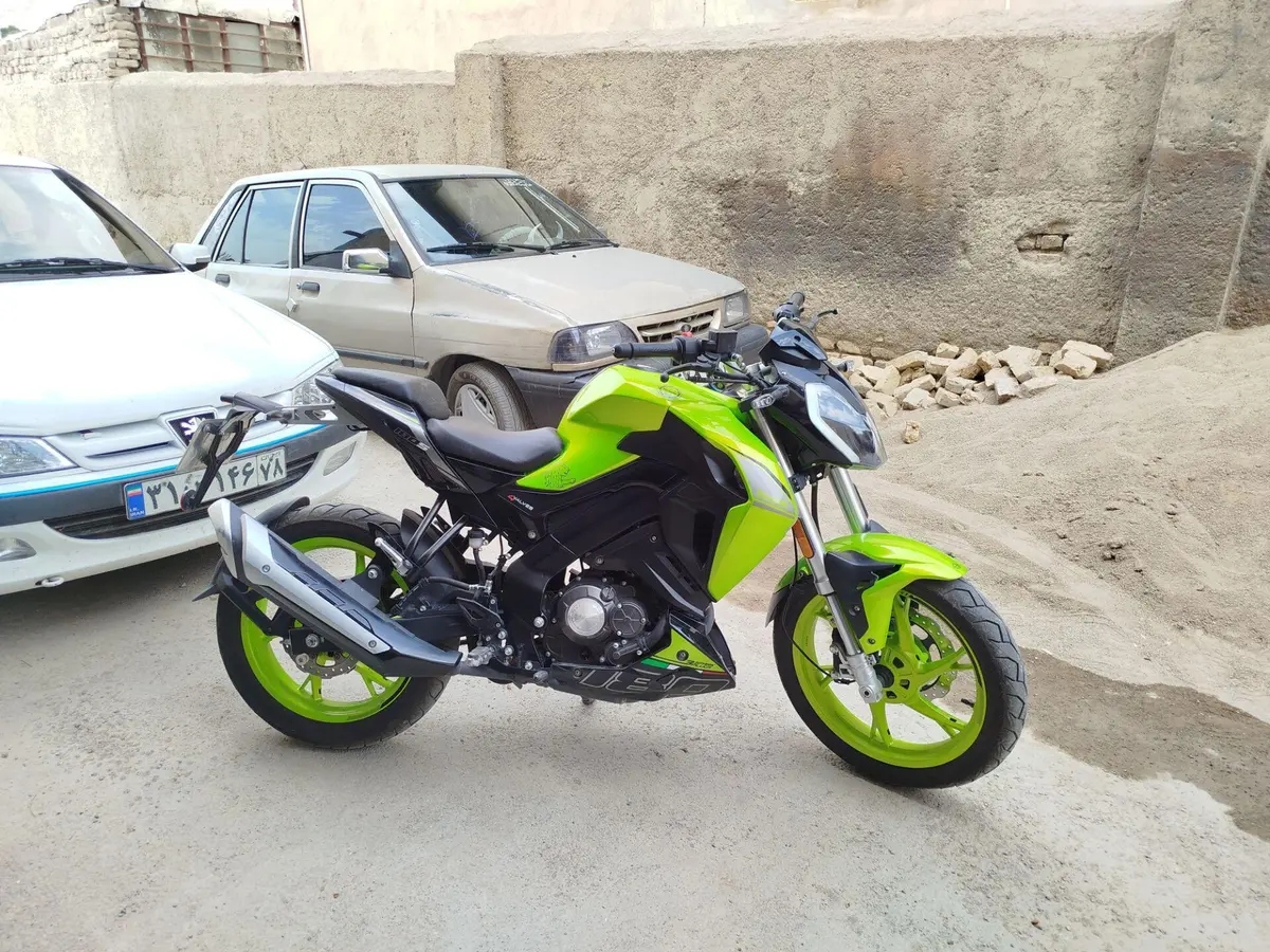 بنلی،  TNT 180S