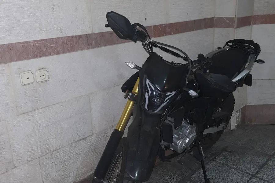 جهان همتا، فلات XR250