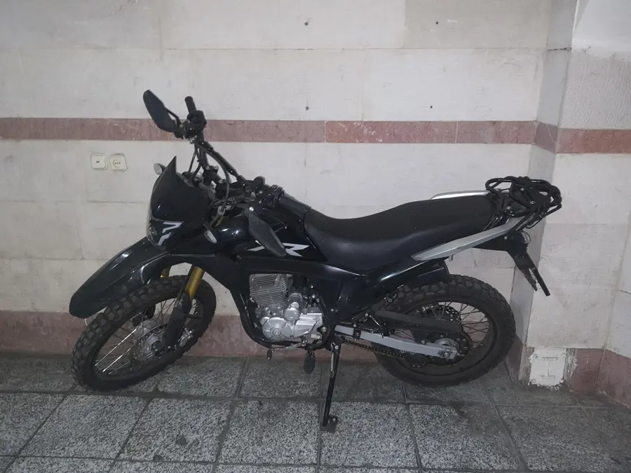 جهان همتا، فلات XR250