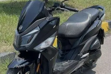اس وای ام، گلکسی J 200