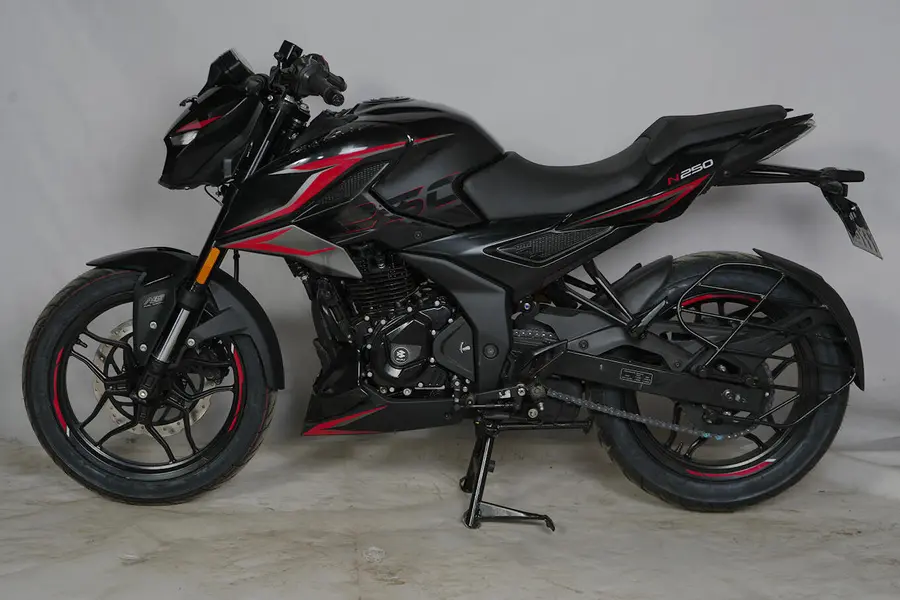 باجاج، پالس 250