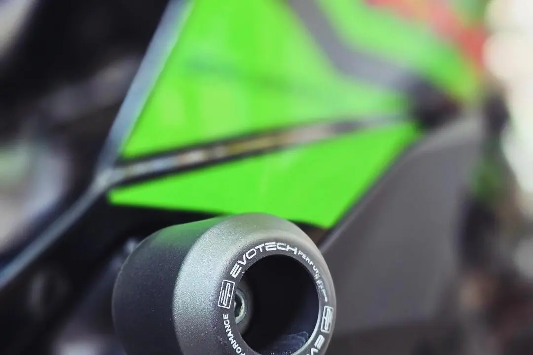کاوازاکی،  نینجا ZX-25RR
