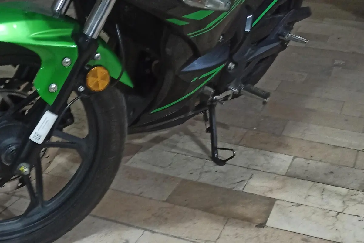 کویر موتور،  مگلی 200