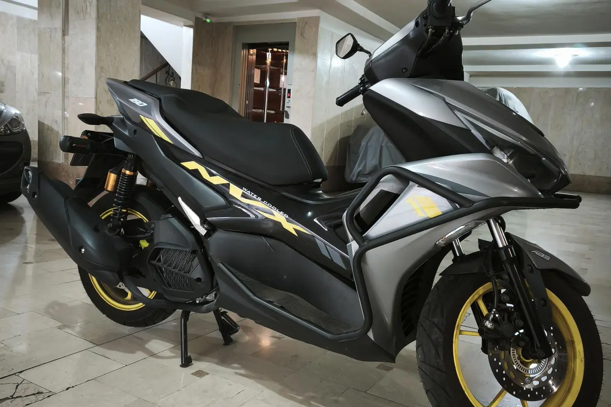 کبیر موتور،  ADV 180