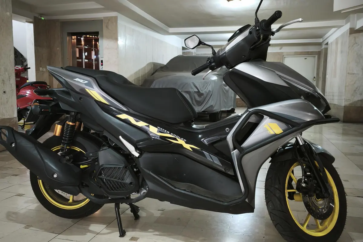 کبیر موتور،  ADV 180