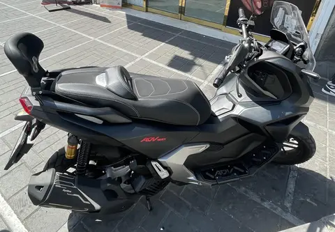 هوندا، ADV 160