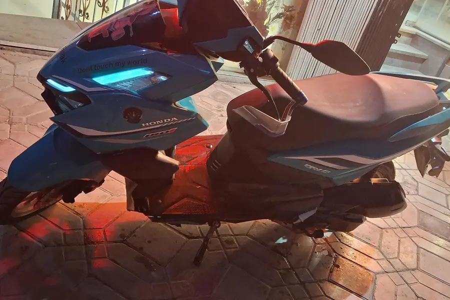 اسکوتر متفرقه، 180