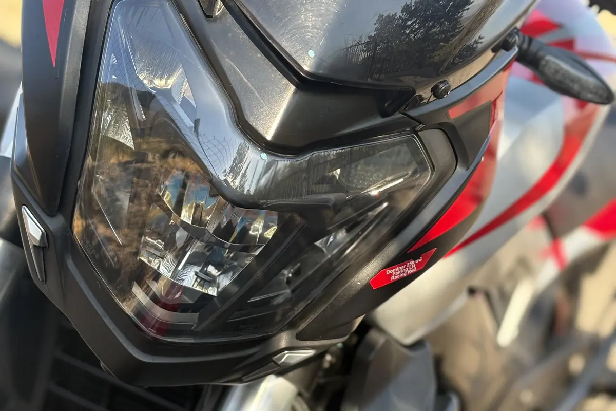 باجاج،  دومینار 250