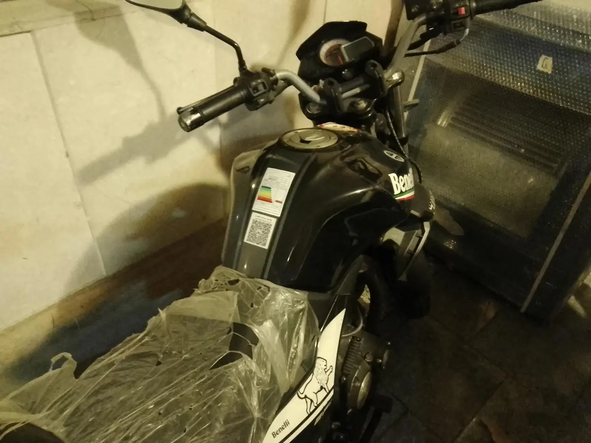 بنلی،  TNT 150
