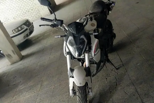 بنلی  TNT 180S