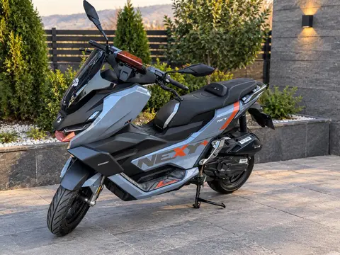 کی وی، X180