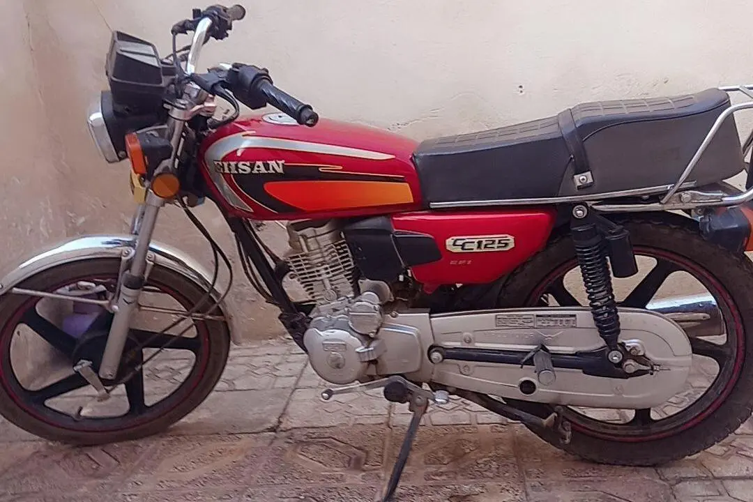 نیرو موتور شیراز،  احسان 125