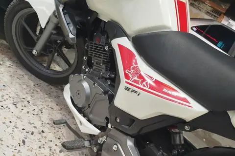 بنلی، TNT 150