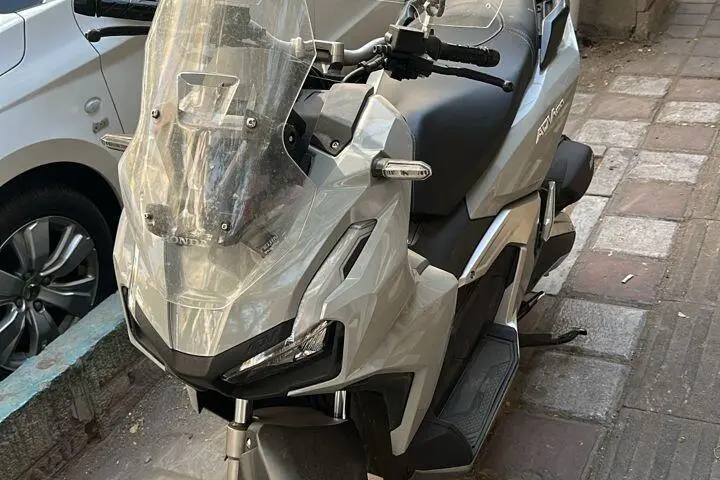 هوندا، ADV 160