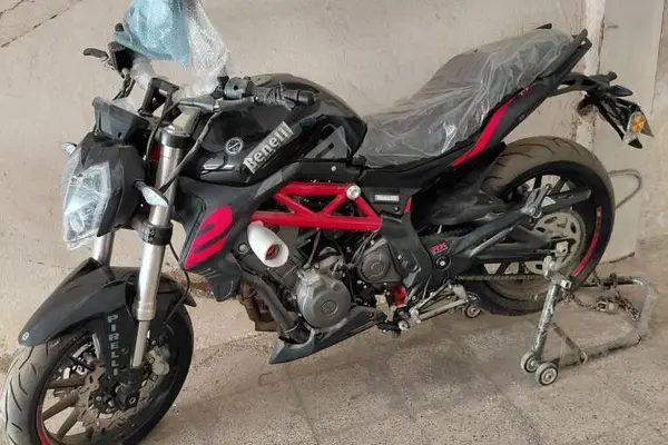 بنلی  TNT 300