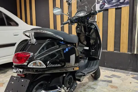 وسپا، وی 150