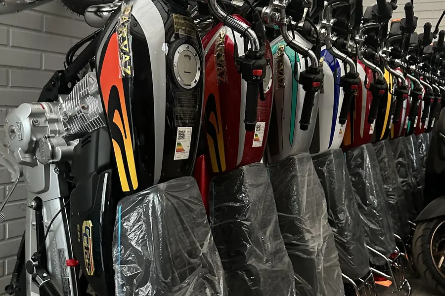 نیرو موتور شیراز، پرواز 125