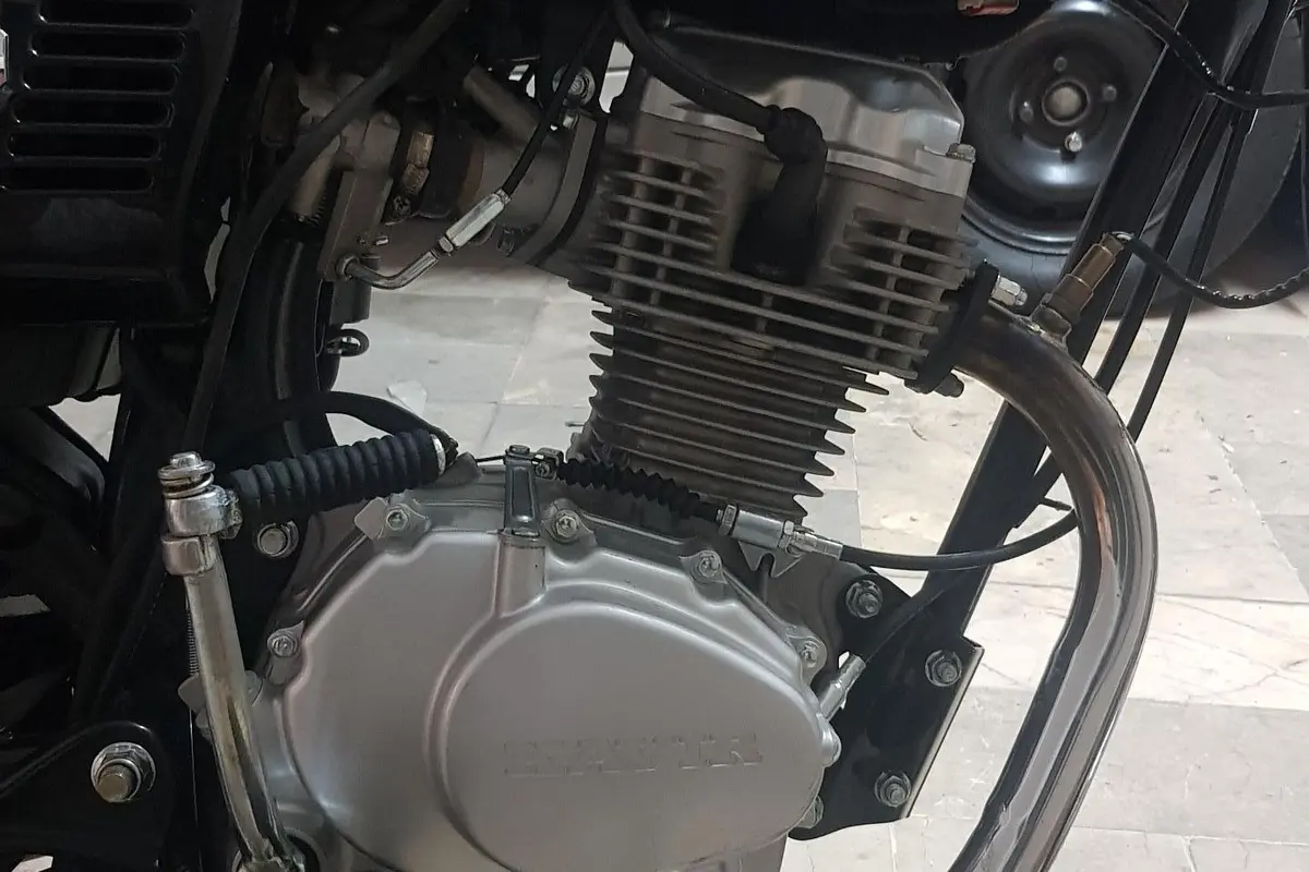 کویر موتور،  CDI125
