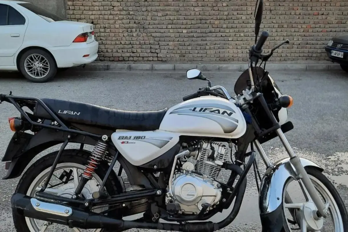 لیفان،  BM 180