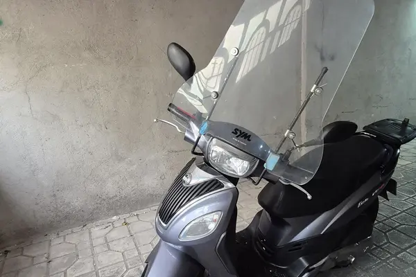 اس وای ام  200
