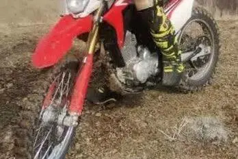 توسن محركه شرق  باسل 200