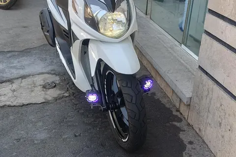 اس وای ام، گلکسی SR 200