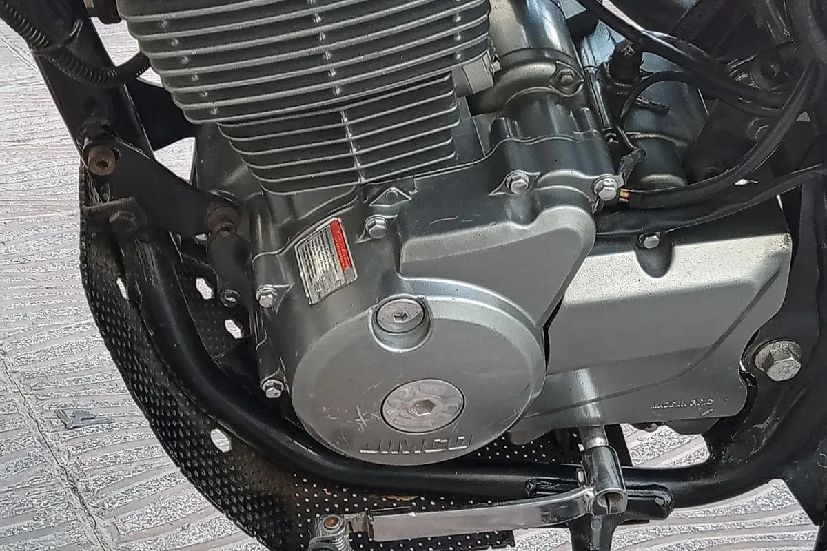 جهان همتا،  فلات CRF200