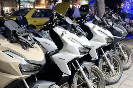 هوندا ADV 160