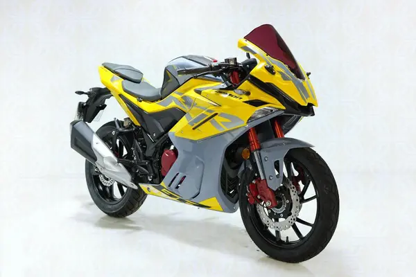 جی پی ایکس  200R
