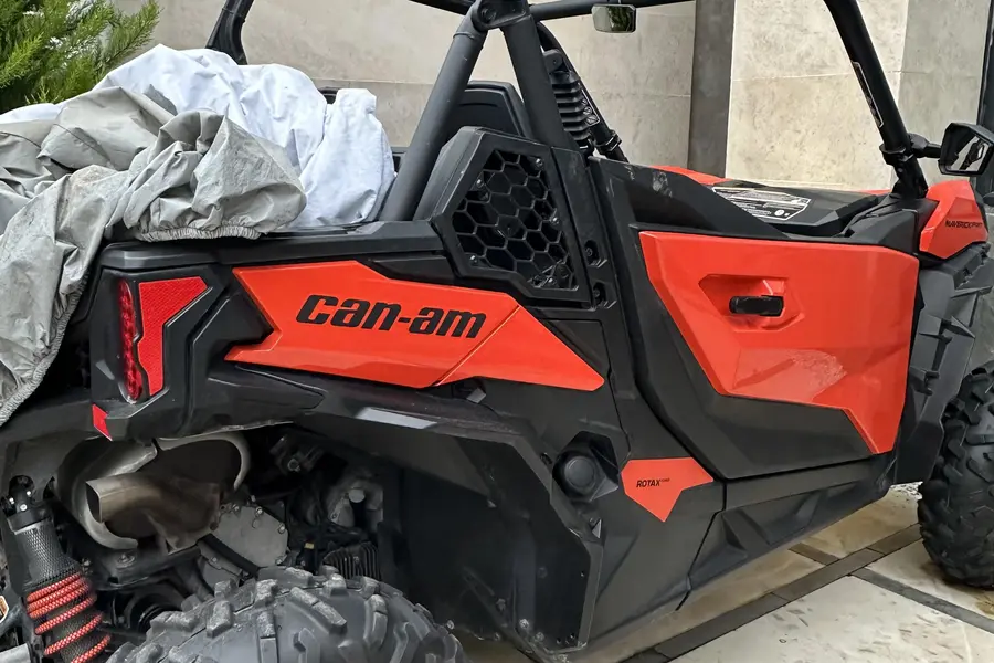 کن ام، اوتلندر 1000