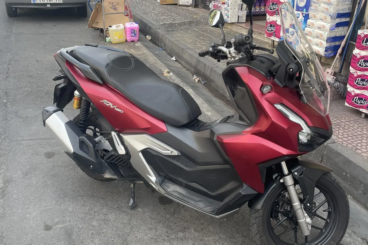 هوندا،  ADV 160