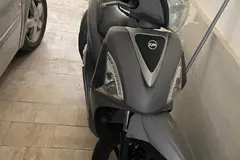 اس وای ام، لاکی 180