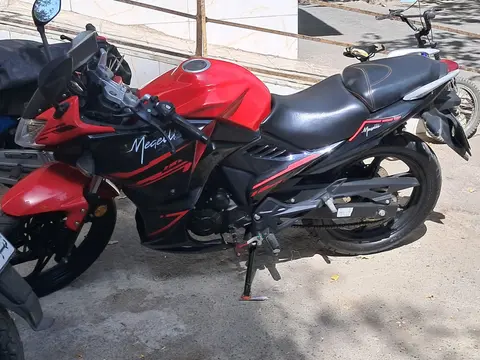 کویر موتور، مگلی 200