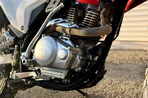 جهان همتا  فلات CRF200