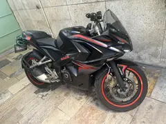 باجاج، پالس 200RS