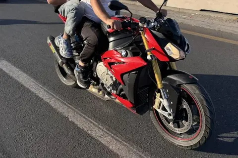 ب ام و، S 1000 RR