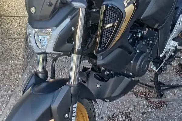 یاماها  FZS 150
