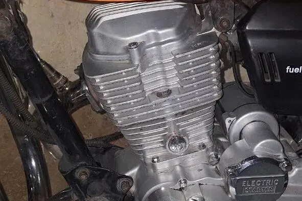 جهان همتا،  همتاز 125