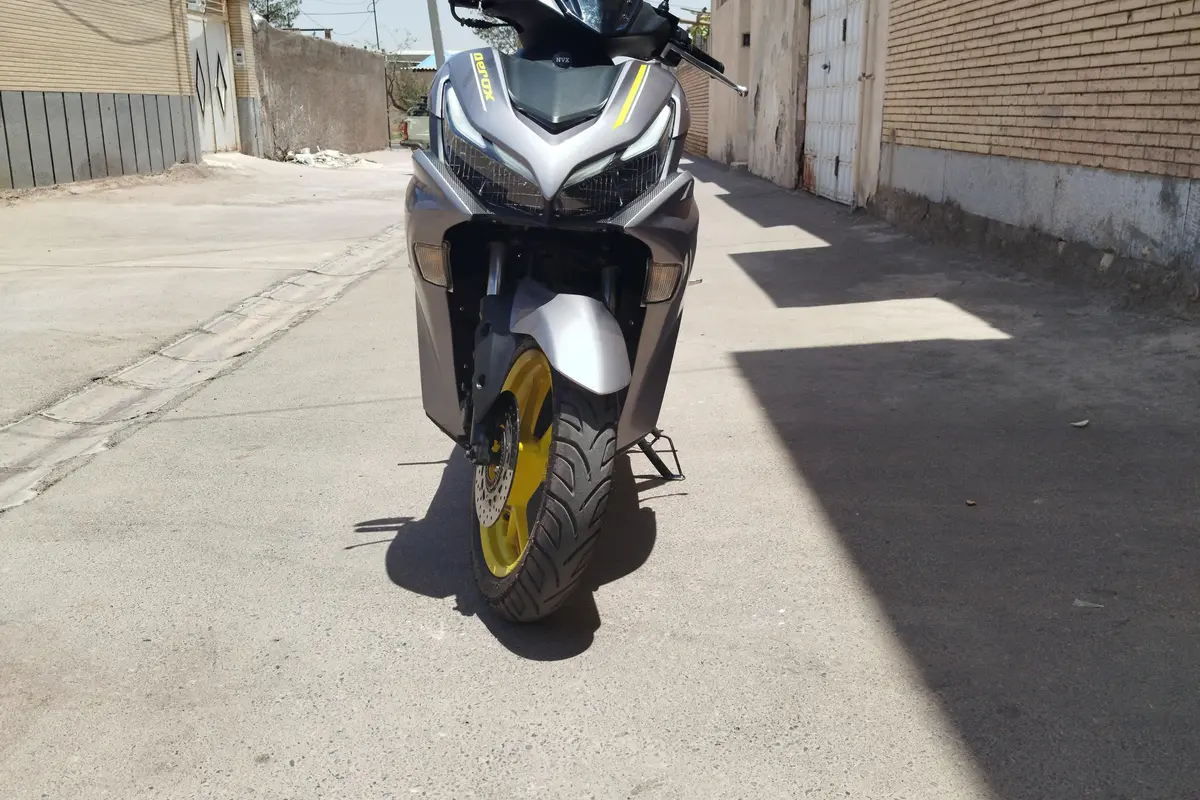 کبیر موتور،  رایز NVX 150i