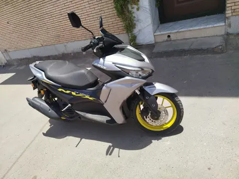 کبیر موتور، رایز NVX 150i
