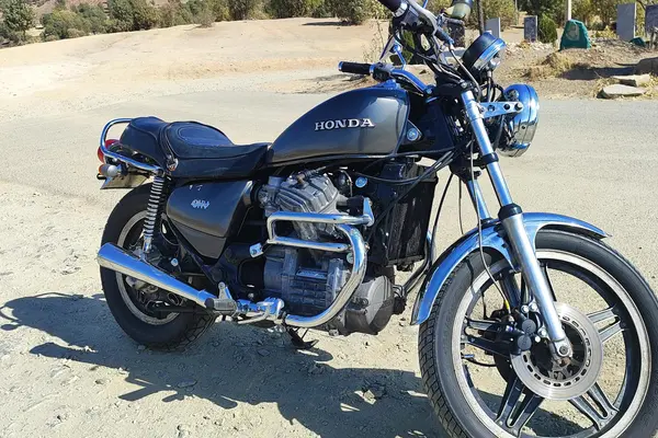 هوندا  CB 1300