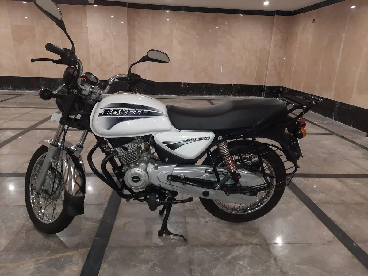 باجاج،  بوکسر 150