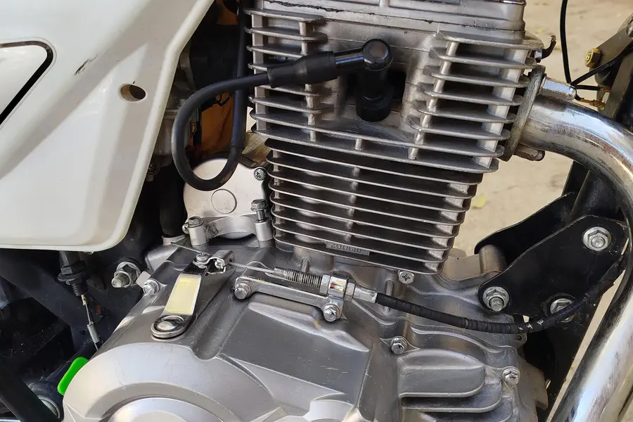 متین خودرو، ساوین MKZ200