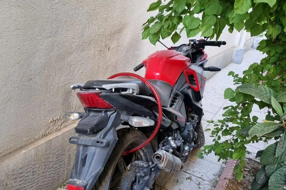 مگلی،  200R