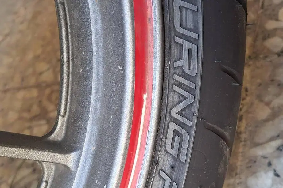 بنلی،  TRK 249